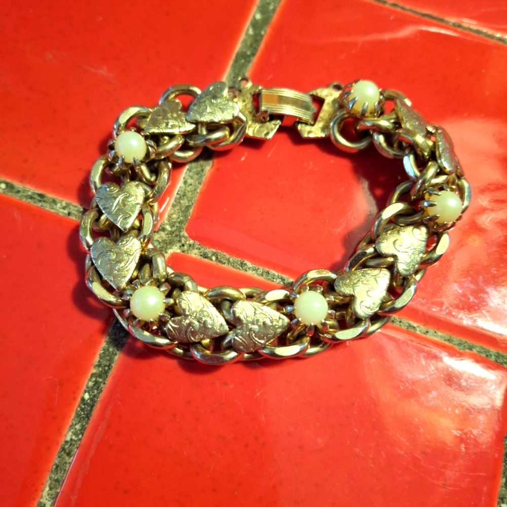 Vintage Gold Tone Heart & Faux Pearls Bracelet Box Links No Charms 7.5" Heavy